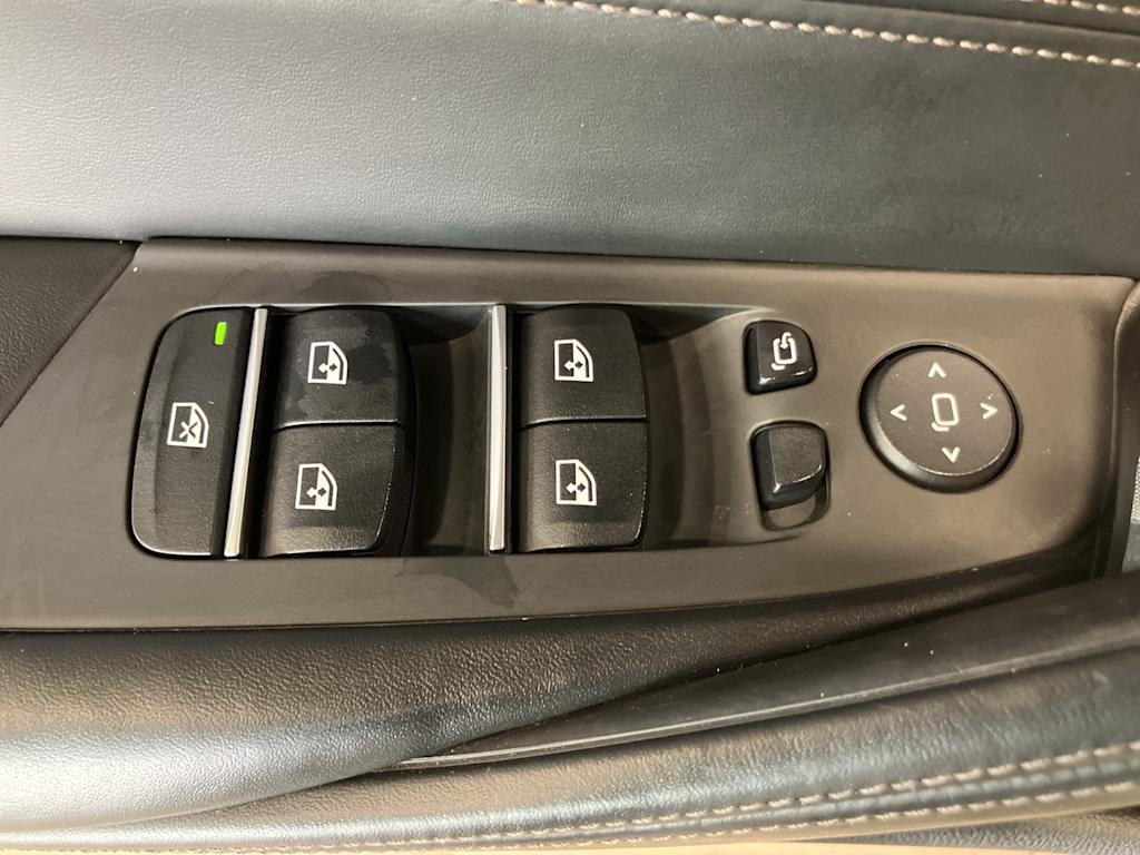 Thumbnail: 2019 BMW 5 Series - 22