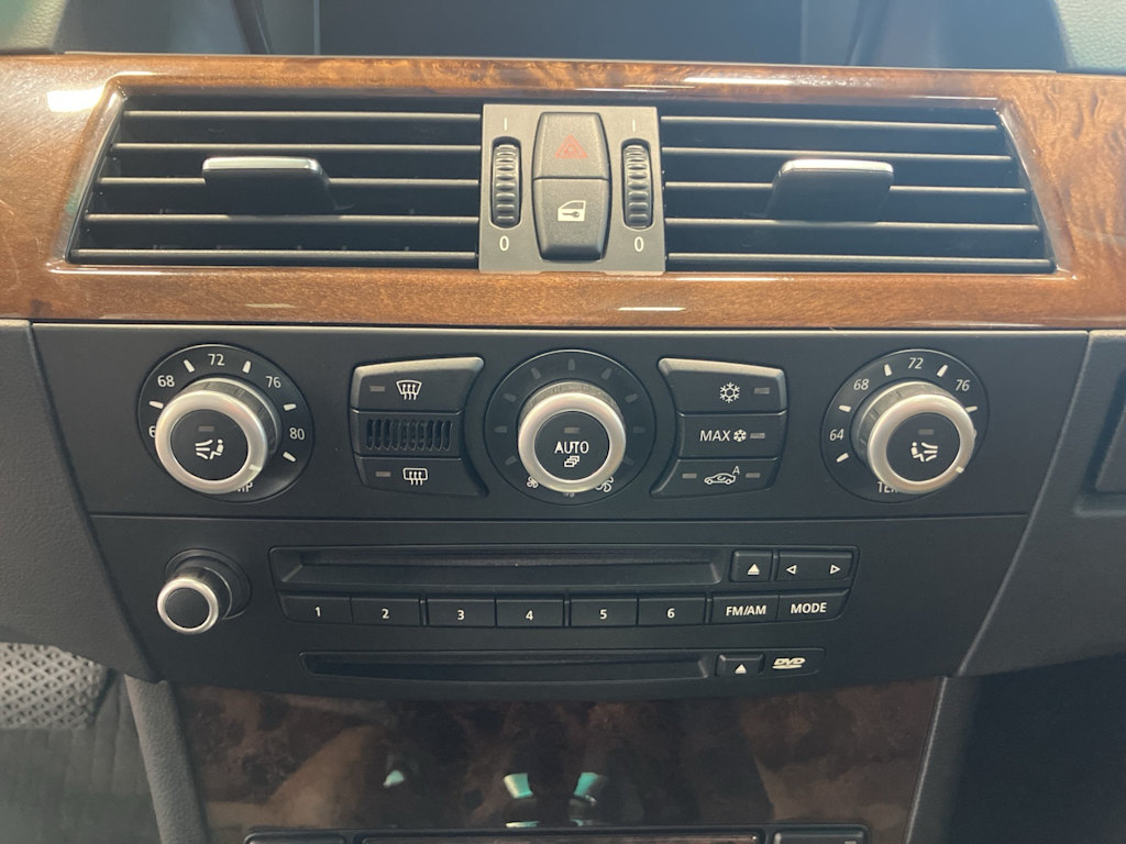 Thumbnail: 2009 BMW 5 Series - 24