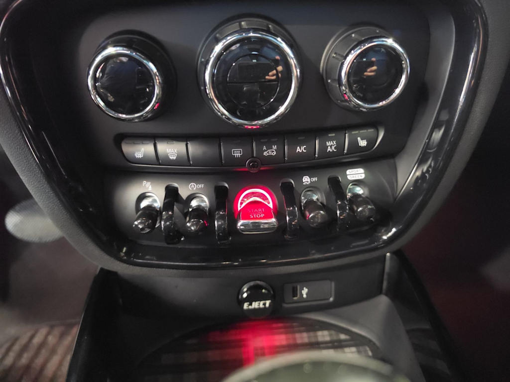 Thumbnail: 2020 MINI Cooper Clubman - 32