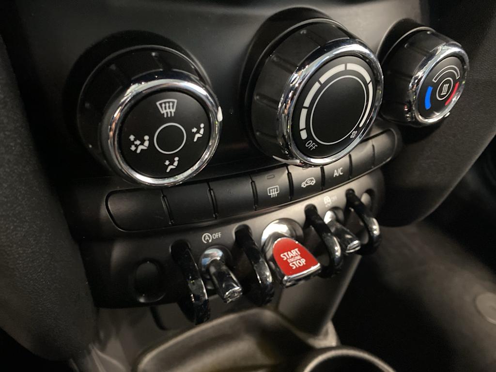 Thumbnail: 2019 MINI Cooper - 28