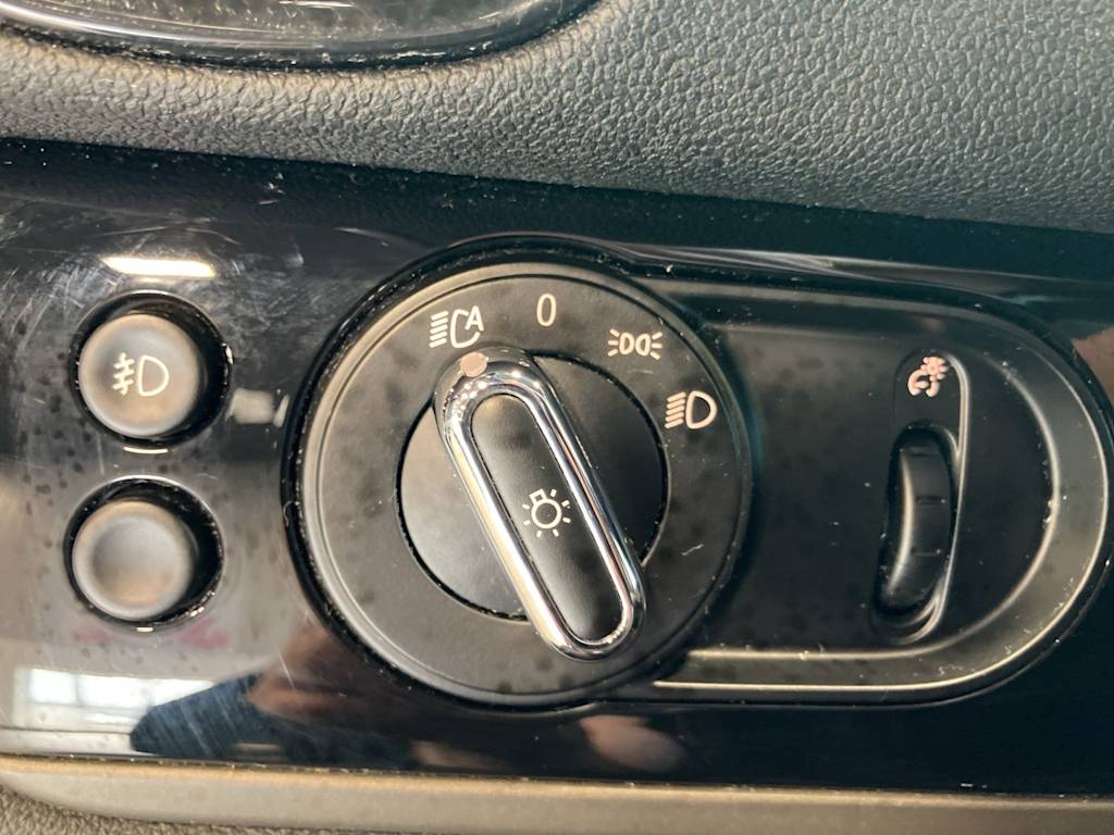 Thumbnail: 2019 MINI Cooper Countryman - 23