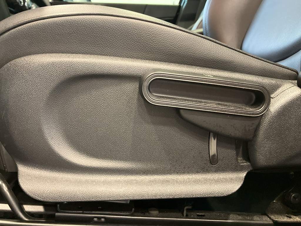 Thumbnail: 2019 MINI Cooper Countryman - 20