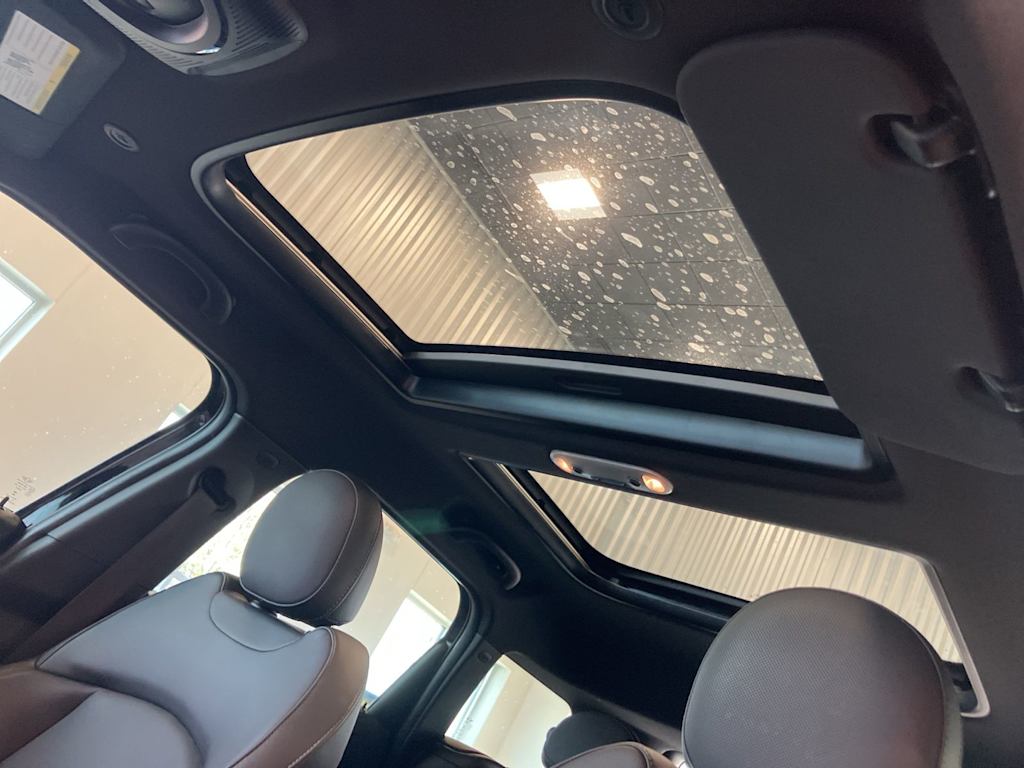 Thumbnail: 2019 MINI Cooper Countryman - 19