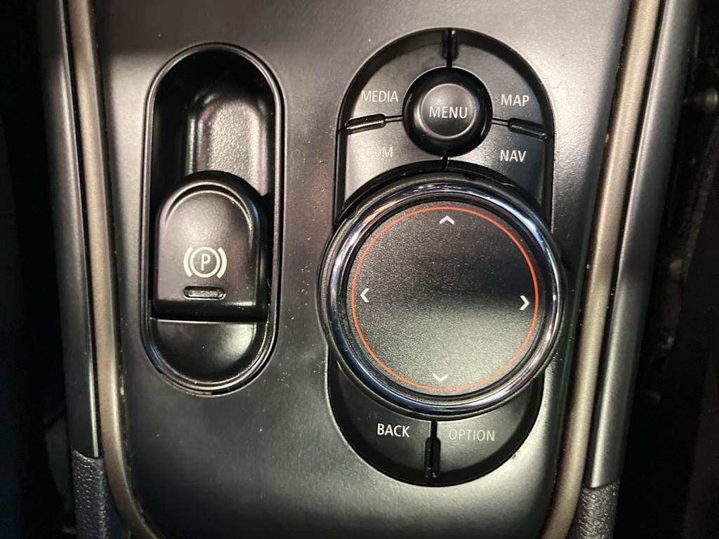 Thumbnail: 2019 MINI Cooper Countryman - 25