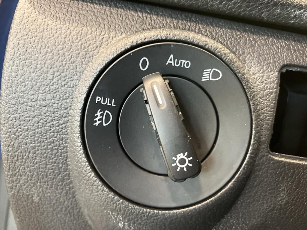 Thumbnail: 2016 Volkswagen Tiguan - 14