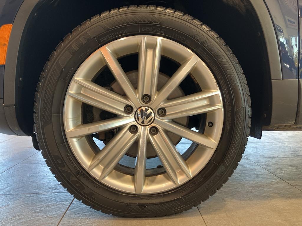 Thumbnail: 2016 Volkswagen Tiguan - 7