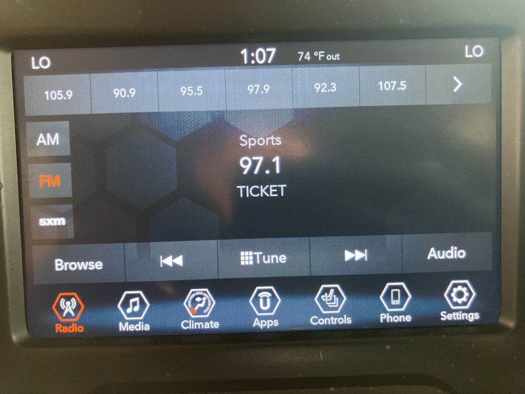 Thumbnail: 2020 Jeep Renegade - 10