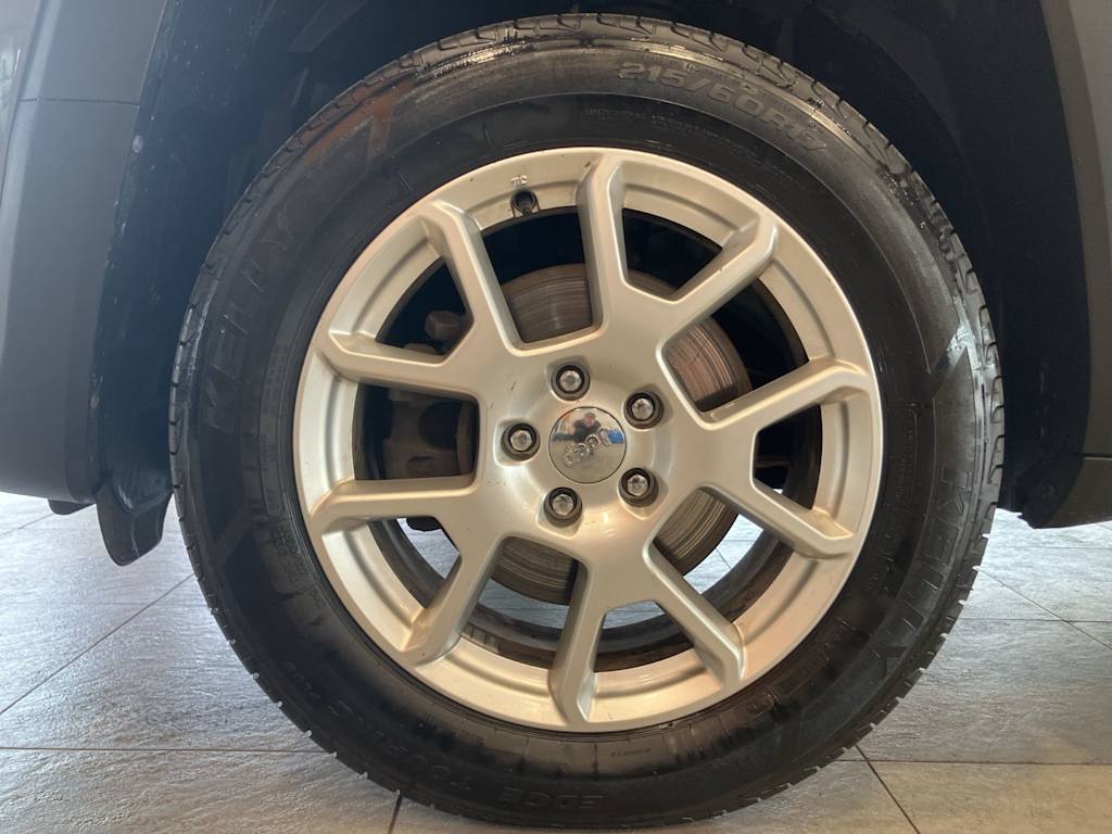 Thumbnail: 2020 Jeep Renegade - 7