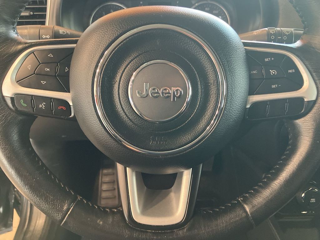 Thumbnail: 2020 Jeep Renegade - 20