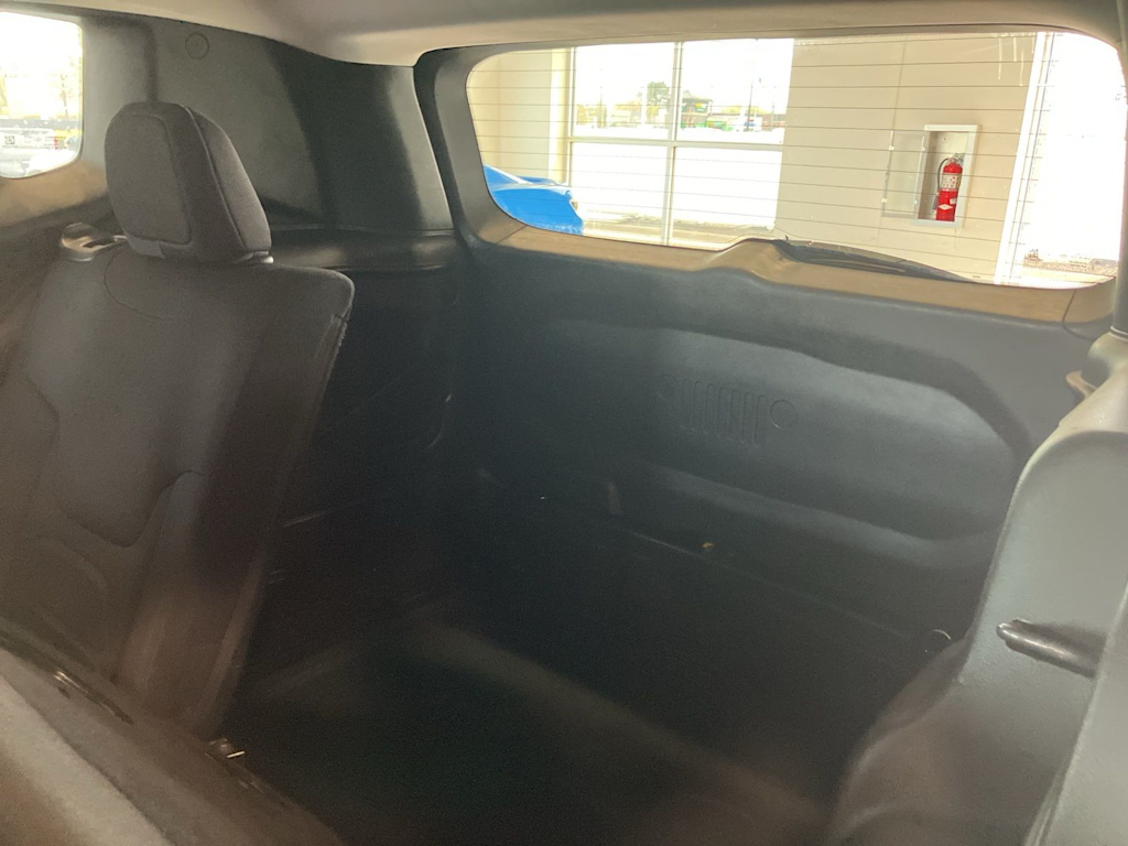 Thumbnail: 2020 Jeep Renegade - 28