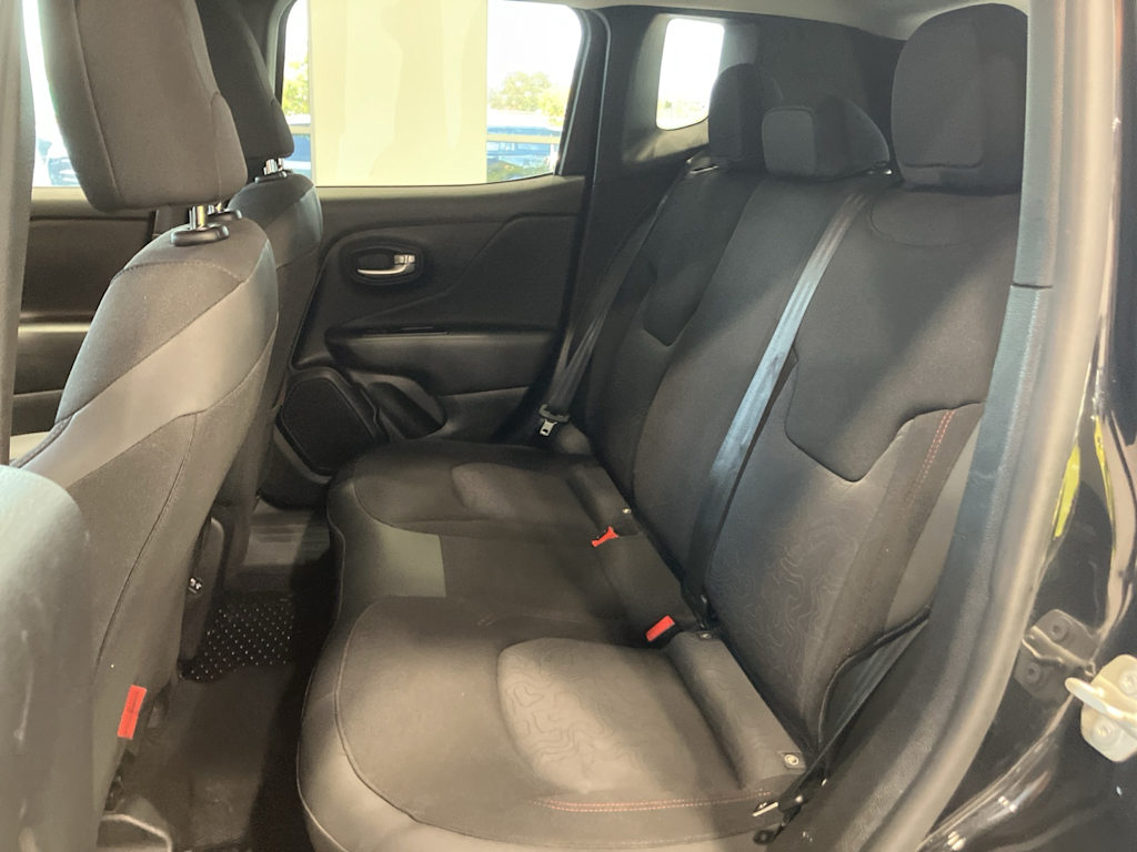 Thumbnail: 2023 Jeep Renegade - 10