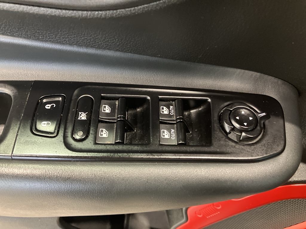 Thumbnail: 2023 Jeep Renegade - 18