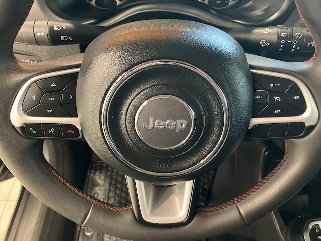 Thumbnail: 2023 Jeep Renegade - 20
