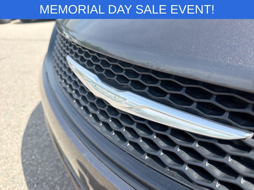 Thumbnail: 2016 Chrysler 200 - 7