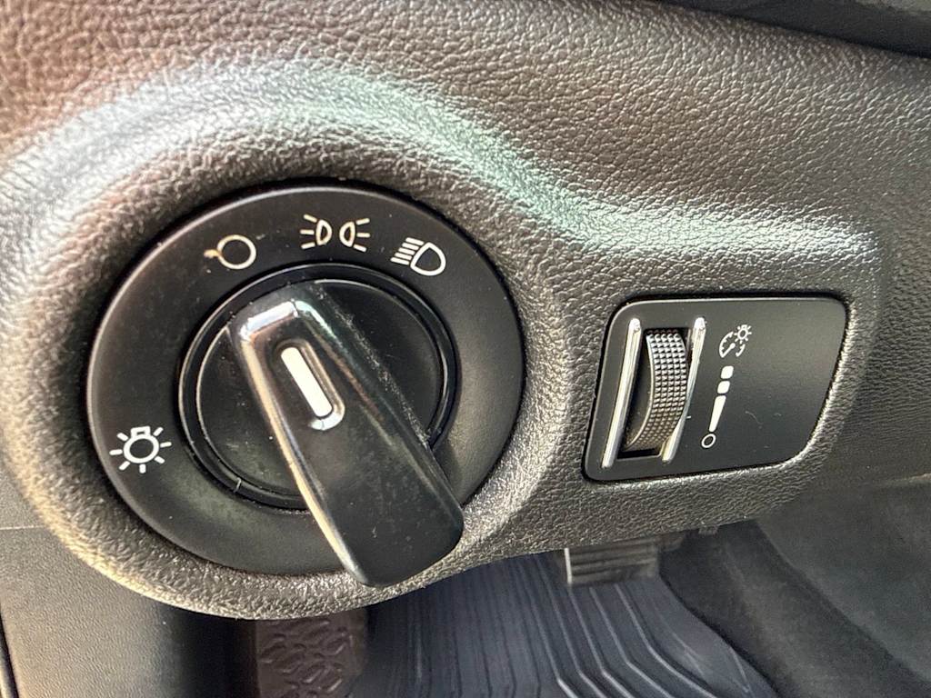 Thumbnail: 2013 Dodge Dart - 18