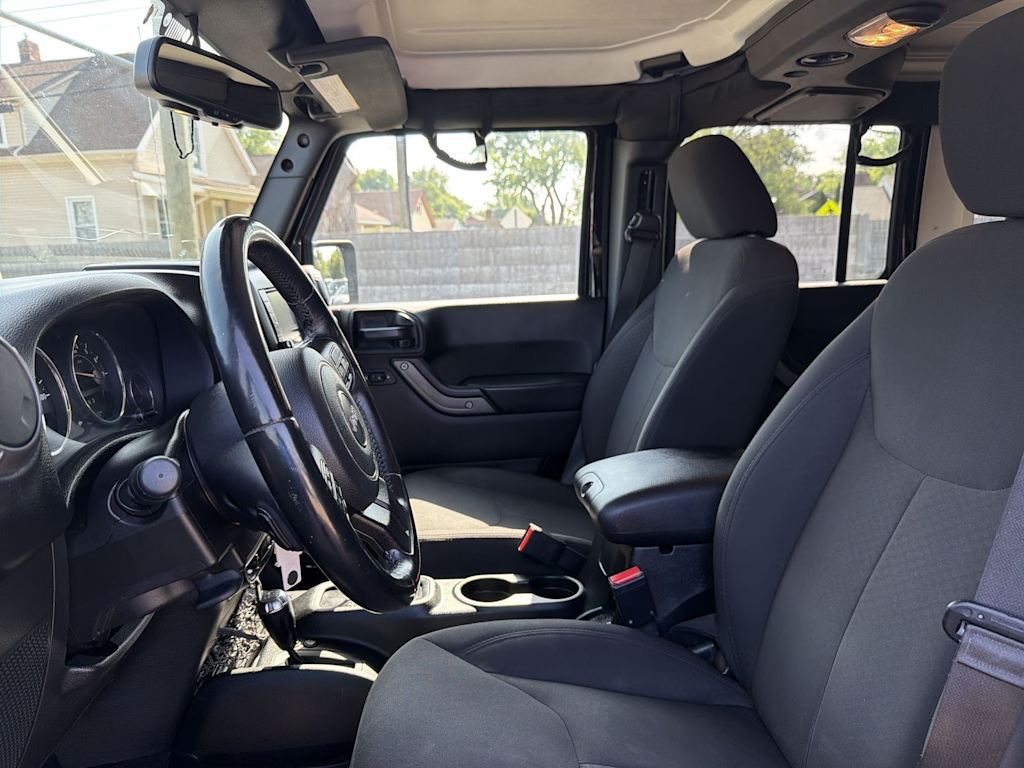 Thumbnail: 2017 Jeep Wrangler - 9