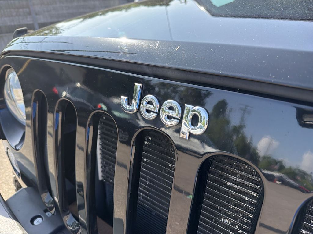 Thumbnail: 2017 Jeep Wrangler - 6