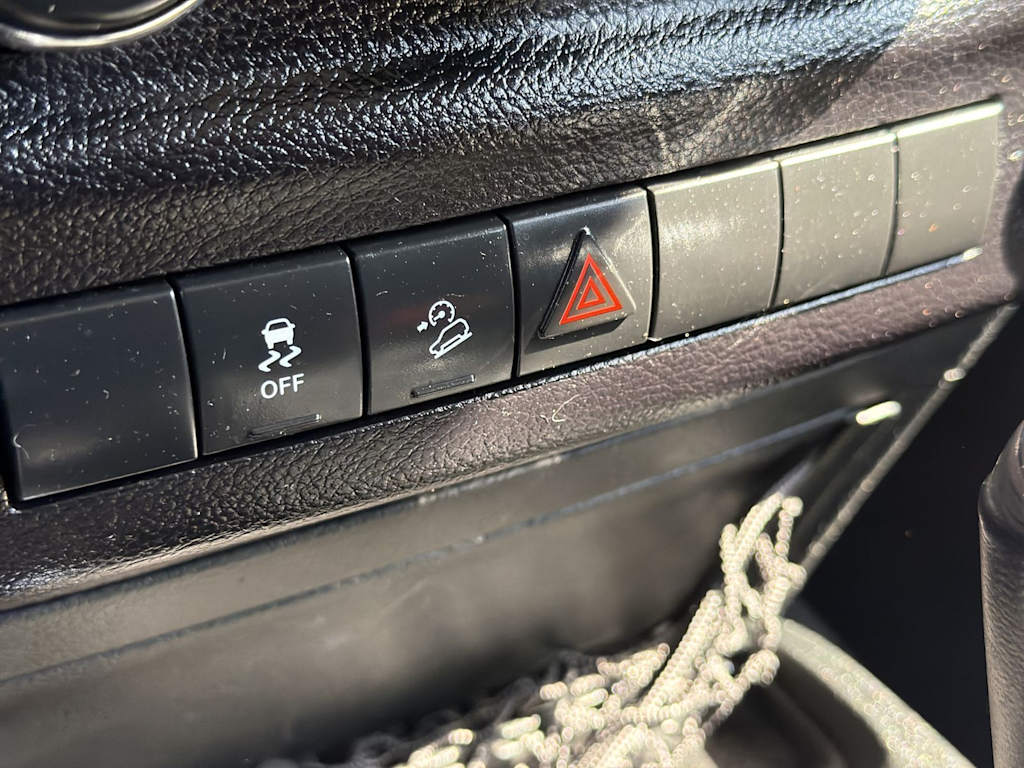 Thumbnail: 2017 Jeep Wrangler - 25