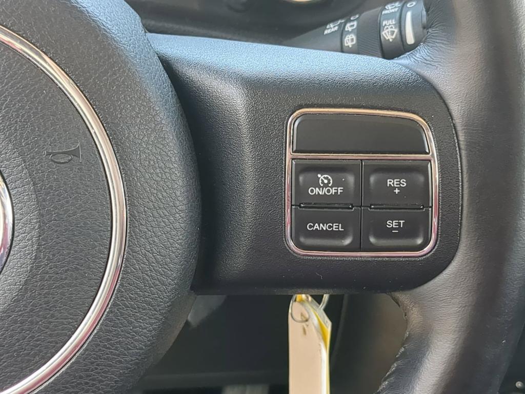 Thumbnail: 2012 Jeep Wrangler - 29