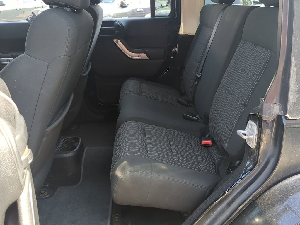 Thumbnail: 2012 Jeep Wrangler - 25