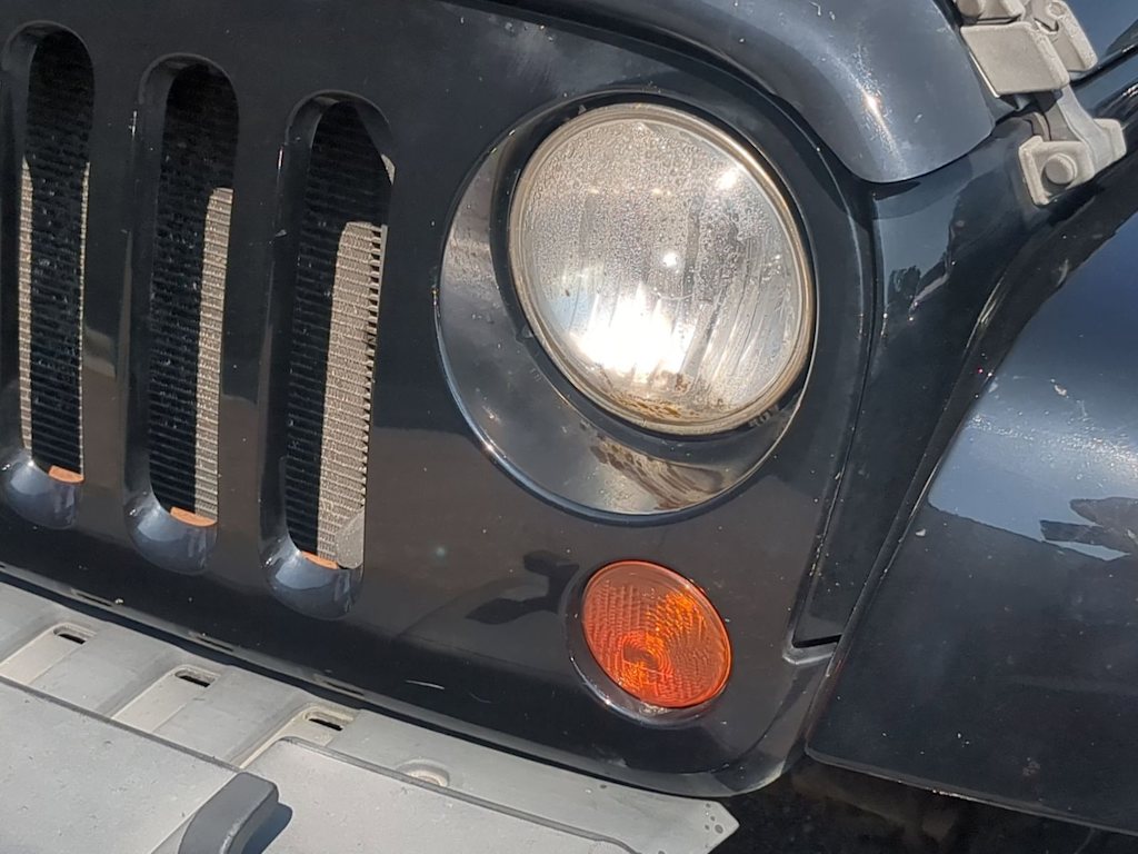 Thumbnail: 2012 Jeep Wrangler - 10