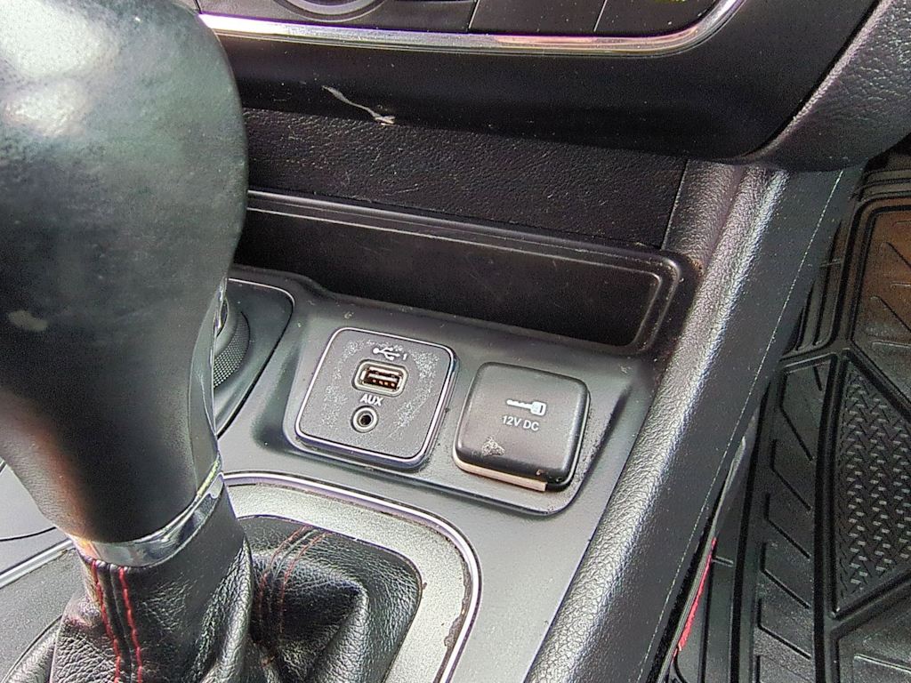 Thumbnail: 2020 Jeep Cherokee - 41