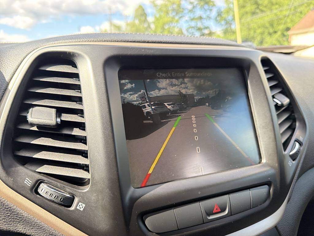 Thumbnail: 2014 Jeep Cherokee - 34