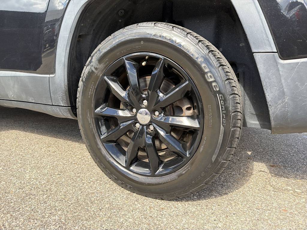 Thumbnail: 2014 Jeep Cherokee - 8