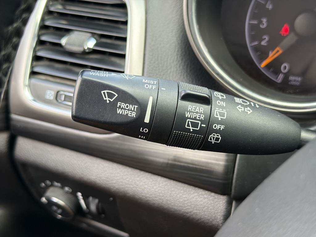Thumbnail: 2019 Jeep Grand Cherokee - 32