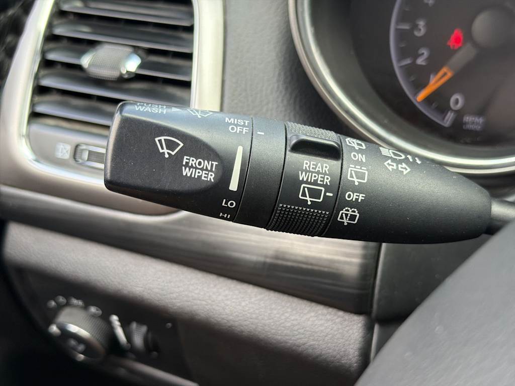 Thumbnail: 2019 Jeep Grand Cherokee - 15