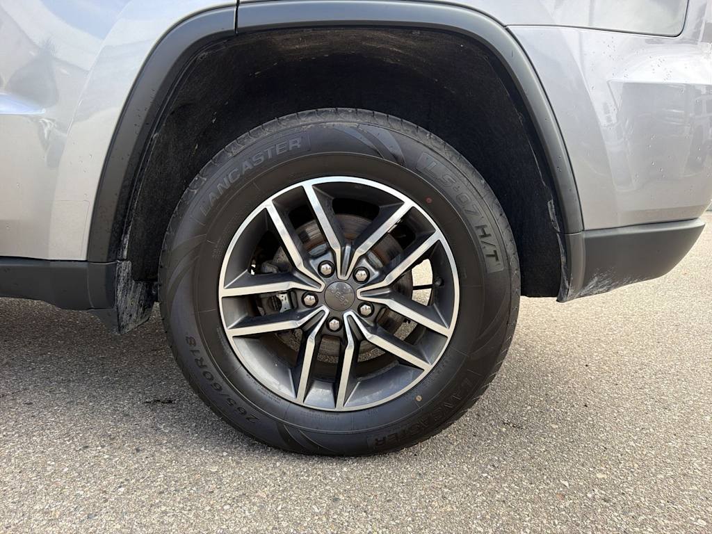 Thumbnail: 2019 Jeep Grand Cherokee - 8