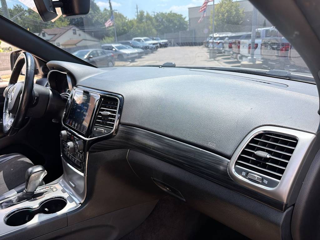 Thumbnail: 2019 Jeep Grand Cherokee - 2