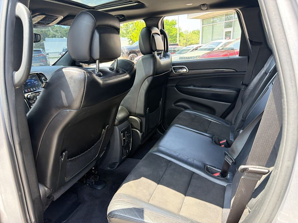Thumbnail: 2019 Jeep Grand Cherokee - 12
