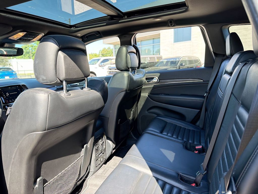 Thumbnail: 2020 Jeep Grand Cherokee - 12