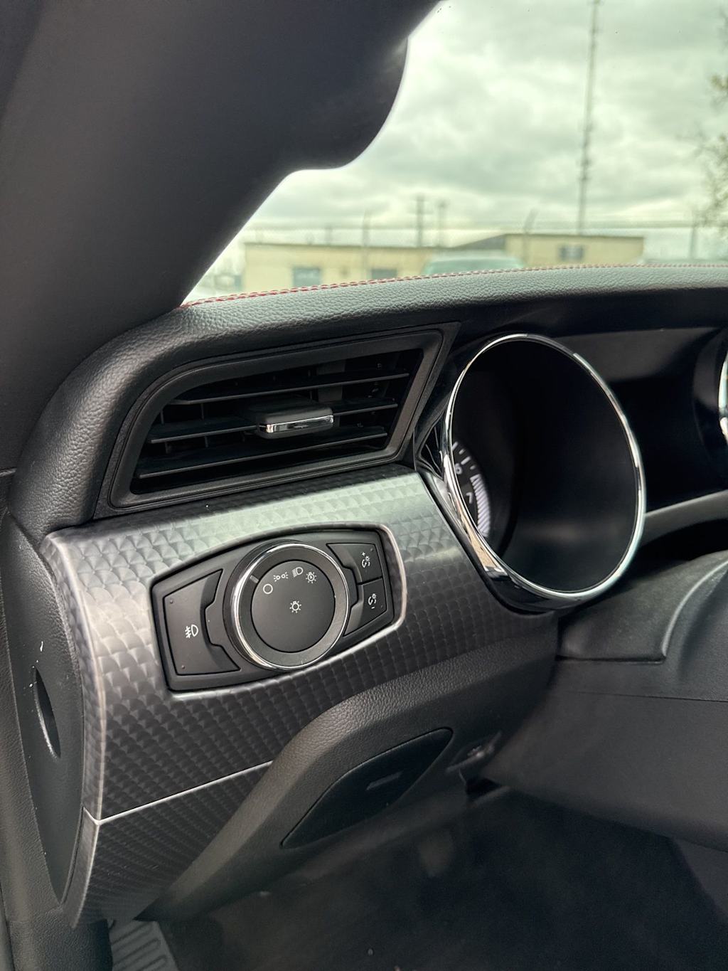 Thumbnail: 2016 Ford Mustang - 17