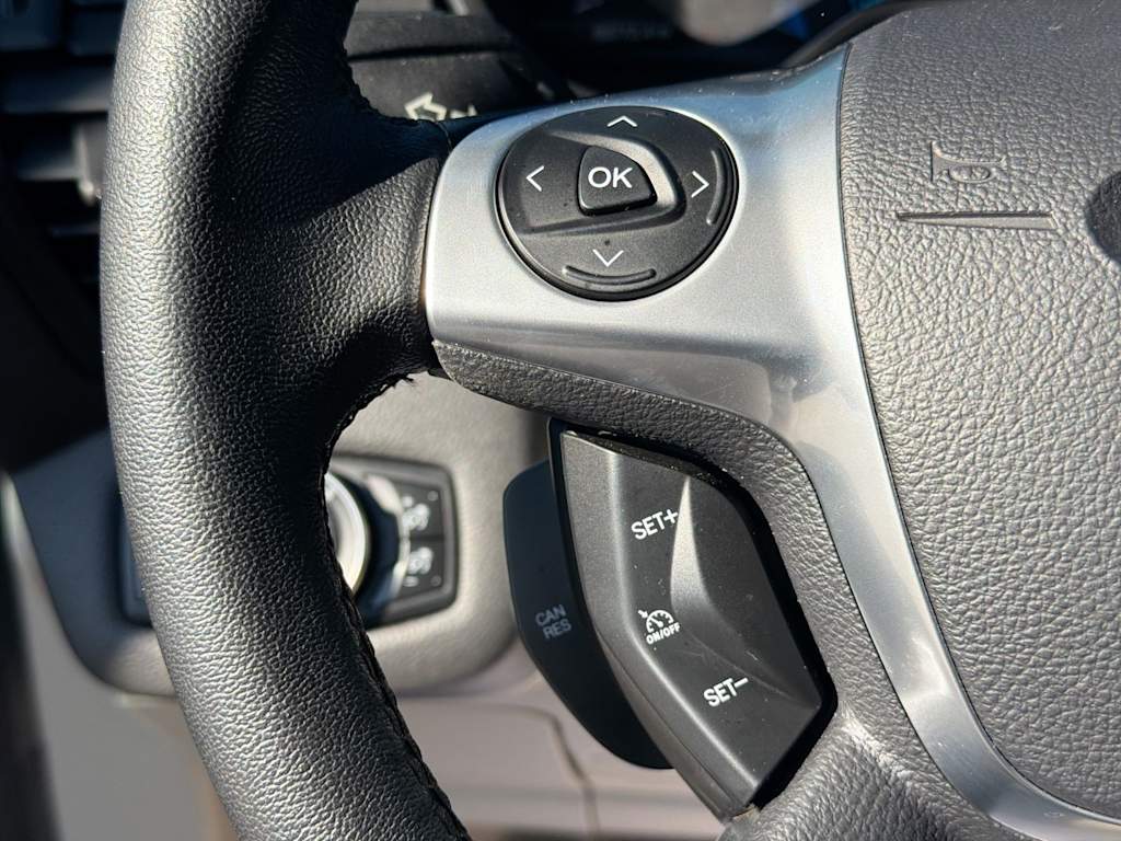 Thumbnail: 2016 Ford C-Max - 14