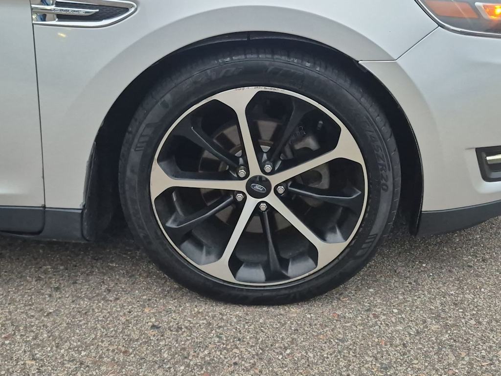 Thumbnail: 2016 Ford Taurus - 7
