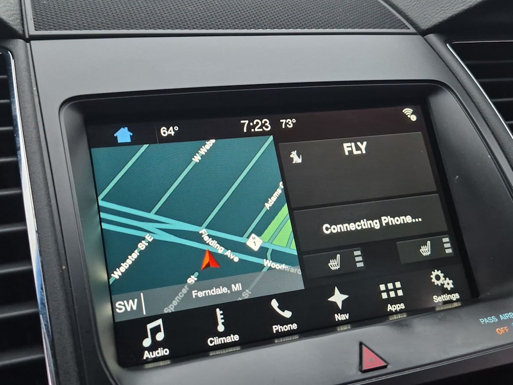 Thumbnail: 2016 Ford Taurus - 30
