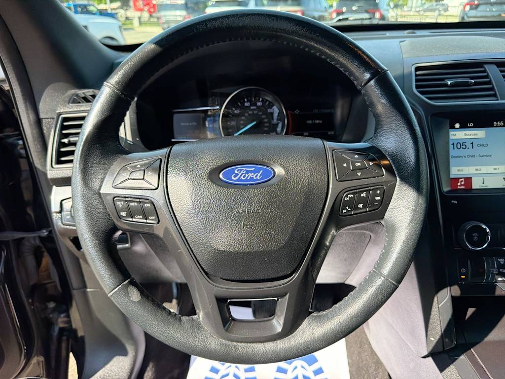Thumbnail: 2018 Ford Explorer - 9
