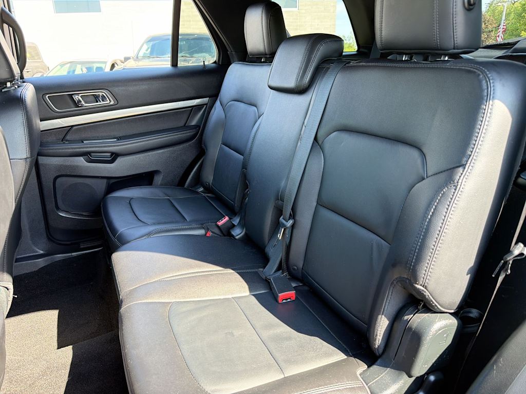 Thumbnail: 2018 Ford Explorer - 25