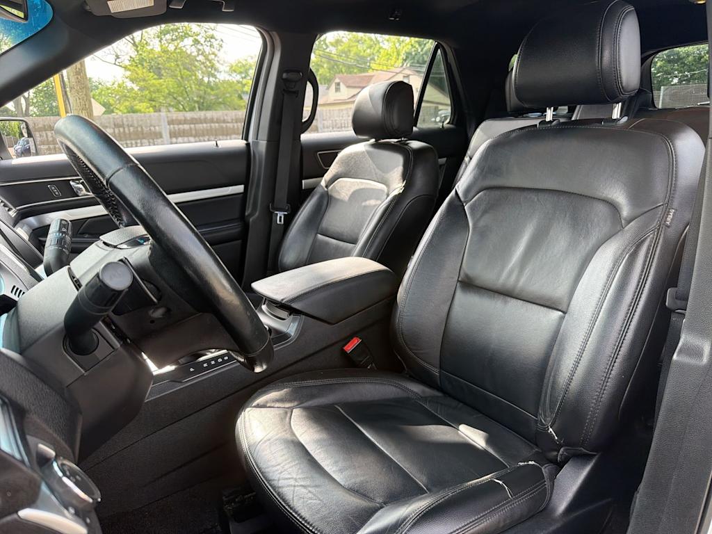 Thumbnail: 2017 Ford Explorer - 11