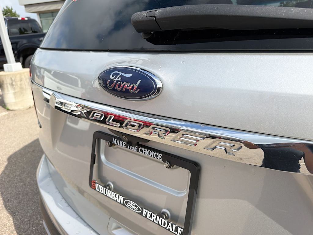 Thumbnail: 2017 Ford Explorer - 24