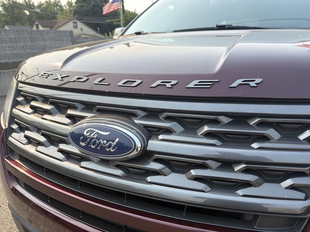 Thumbnail: 2019 Ford Explorer - 23