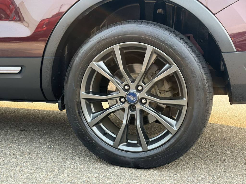 Thumbnail: 2019 Ford Explorer - 8