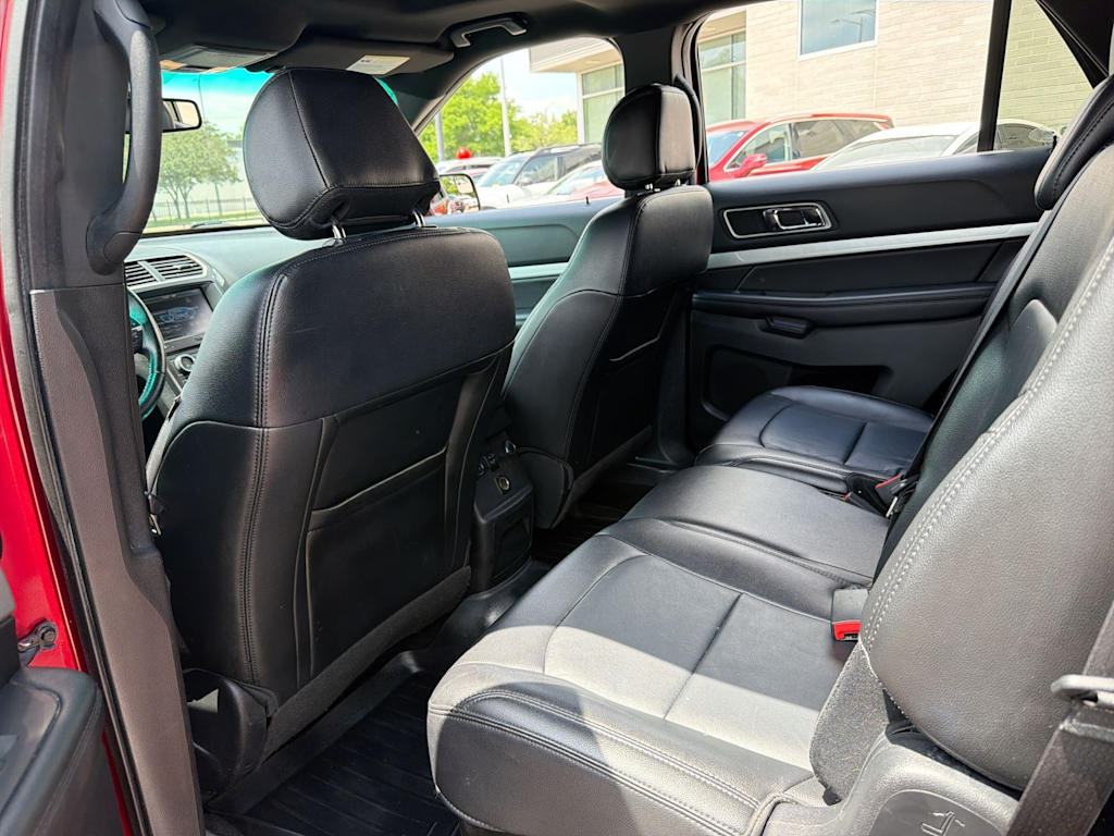 Thumbnail: 2016 Ford Explorer - 26