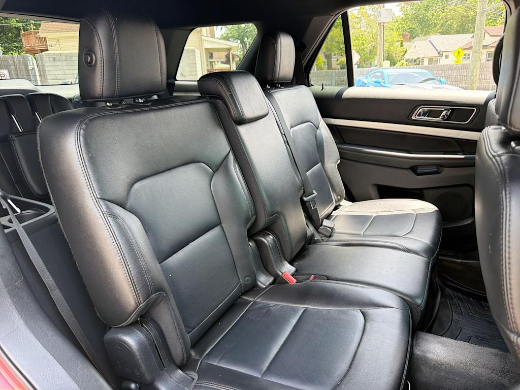 Thumbnail: 2016 Ford Explorer - 27