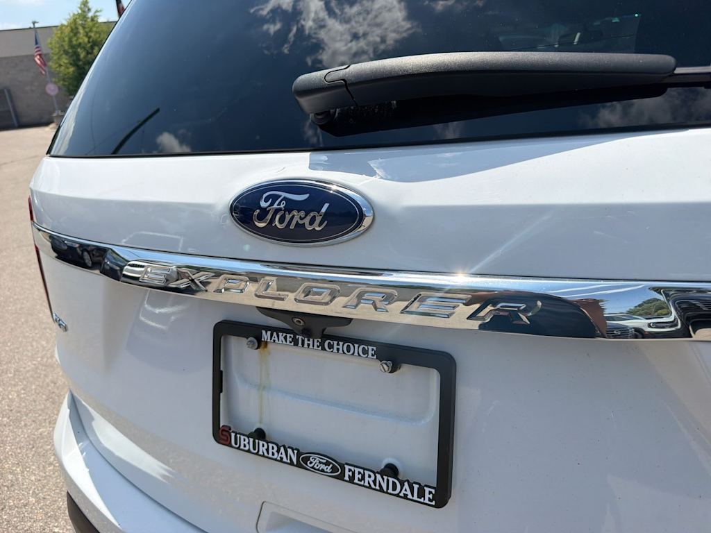 Thumbnail: 2017 Ford Explorer - 24