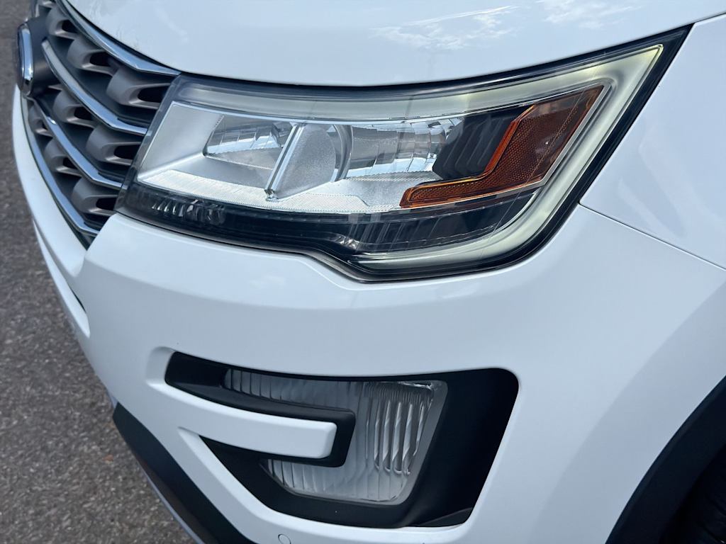 Thumbnail: 2017 Ford Explorer - 23