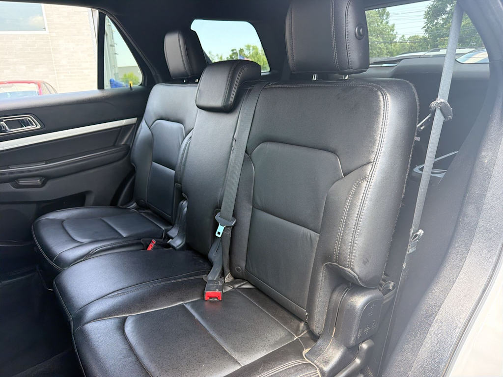 Thumbnail: 2017 Ford Explorer - 26