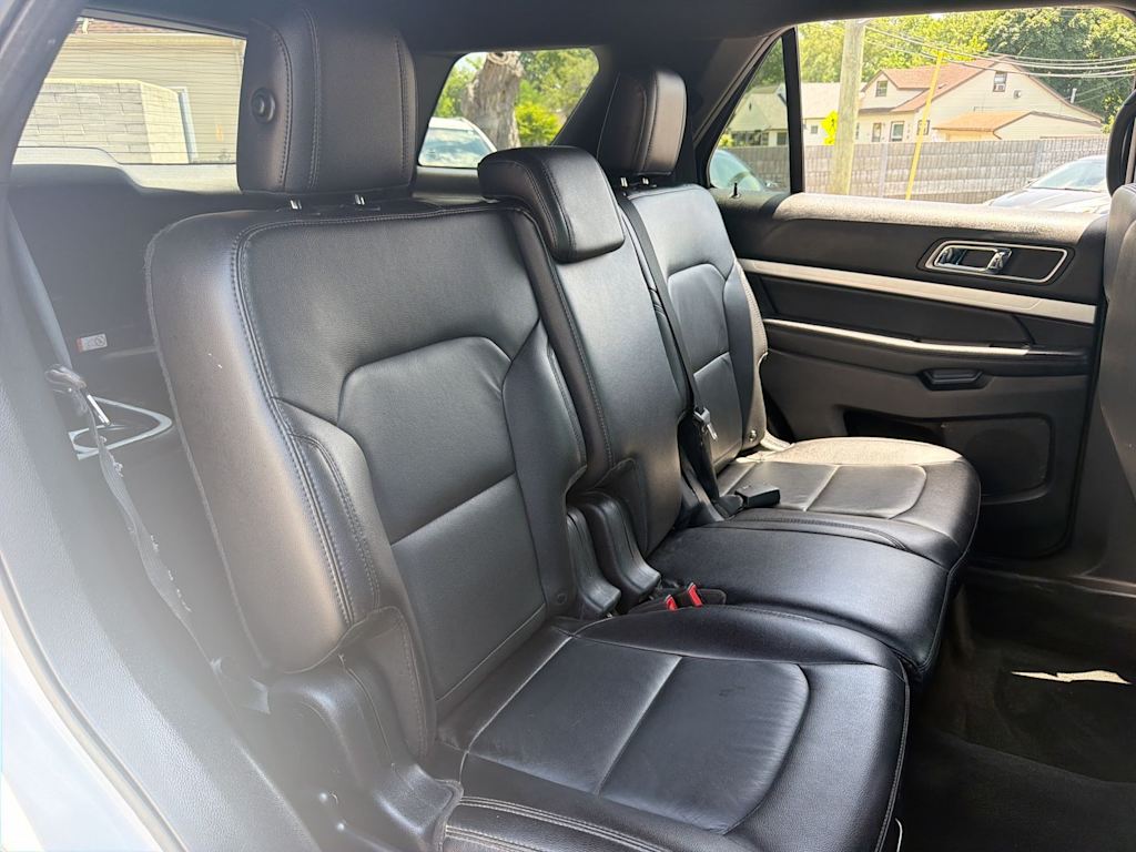 Thumbnail: 2017 Ford Explorer - 27